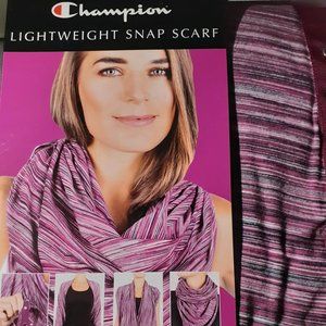 Champion Womens One Size Lightweight Snap Scarf